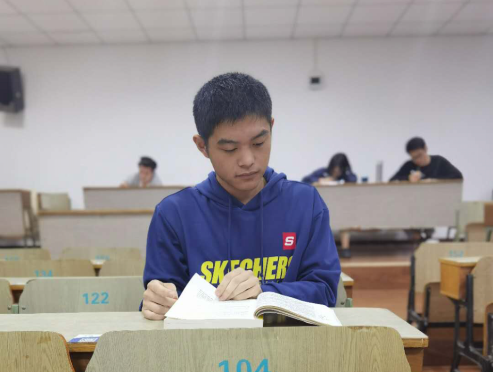 ���׺� 20��˶ʿ