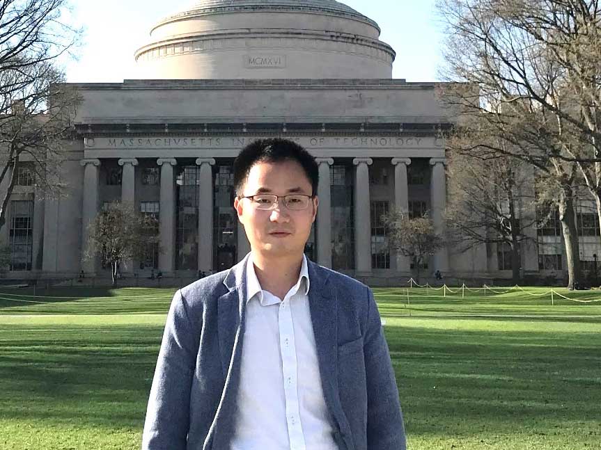 ��ƽΰ��Ƹ�����ڣ��о�Ա��