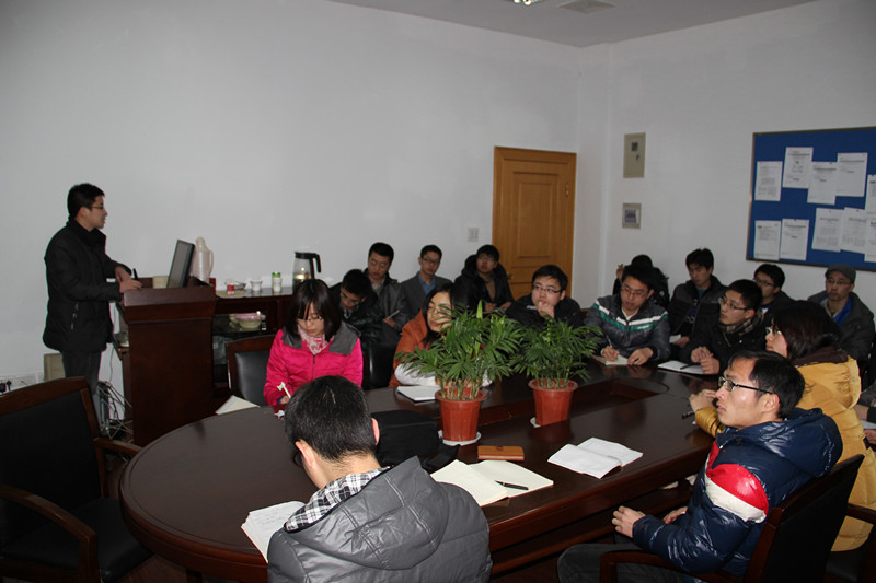 ��Ӣ������д����Ͷ�塱��ѵ����