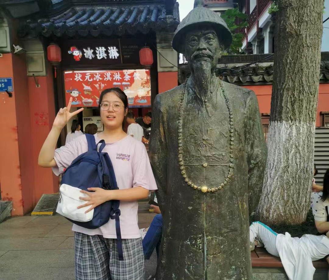 ������ 23˶