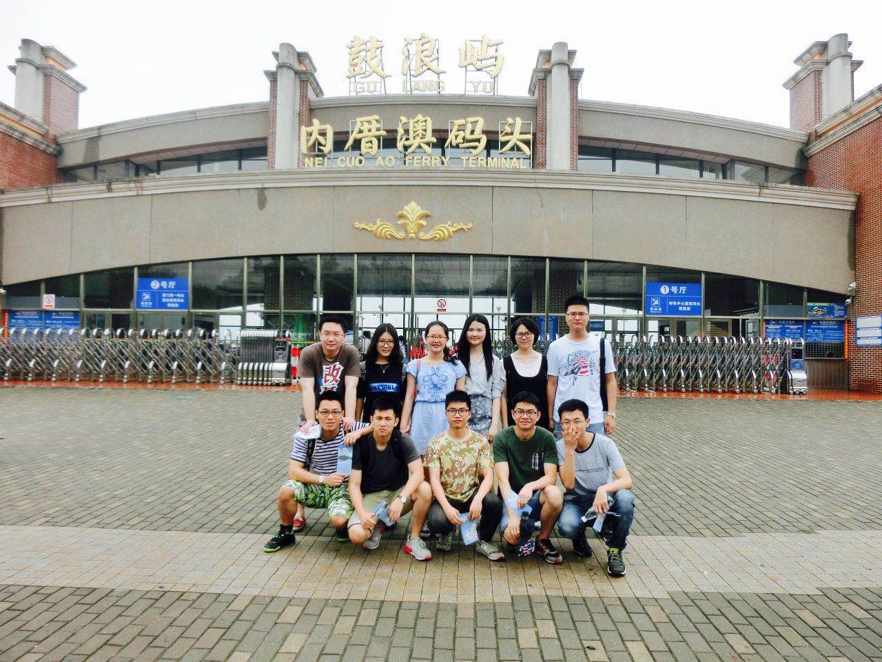 �����о���������