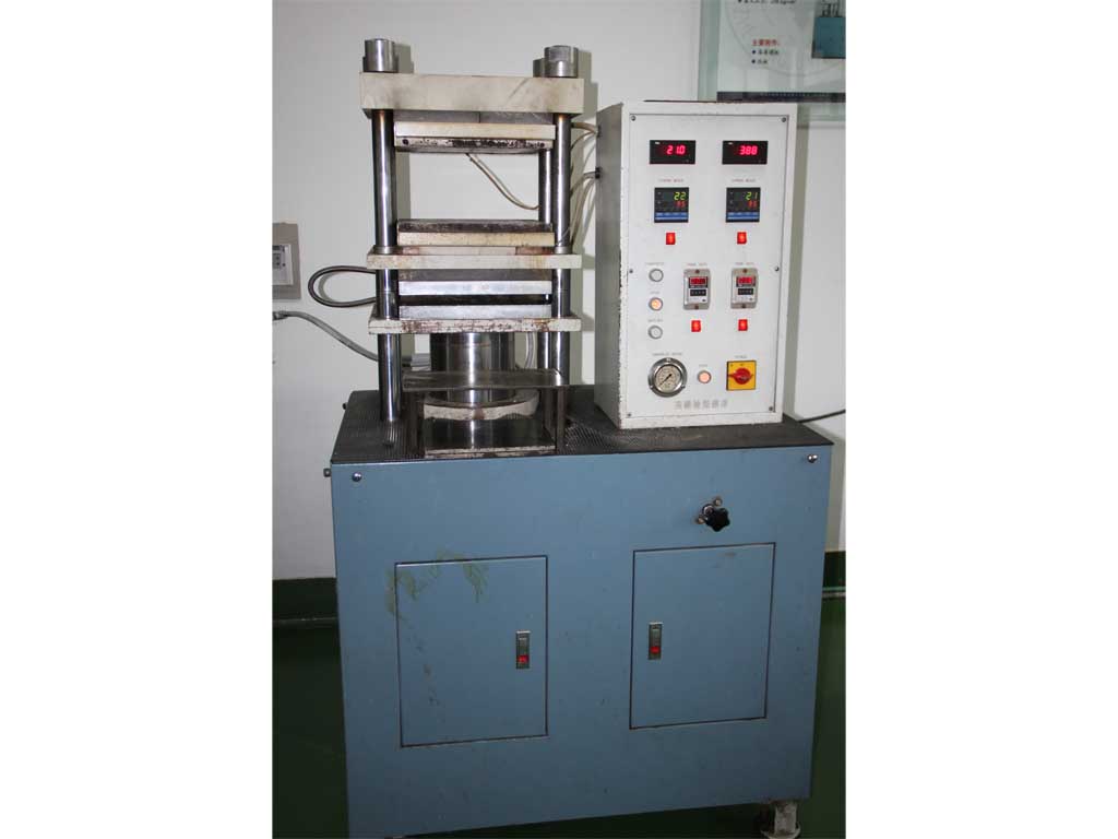 ʵ����ѹƬ��